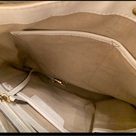 Michael kors Vivian white leather quilted purse RARE - Picture 8 of 13